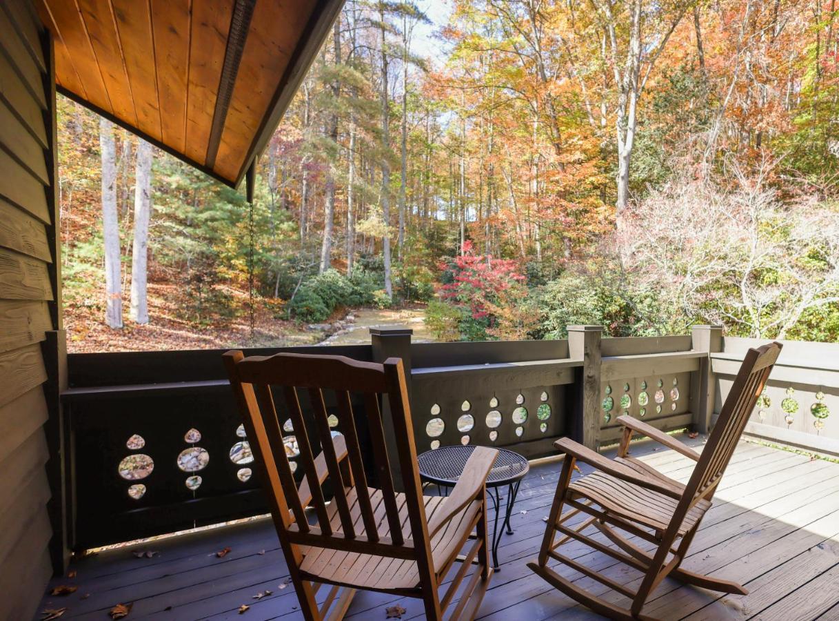 Outland Chalet & Suites Great Smoky Mountains Whittier Quarto foto